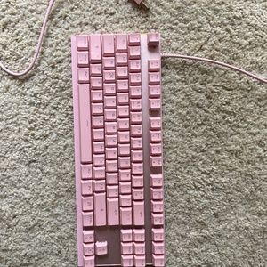 Motospeed Pink Sk64 keyboard